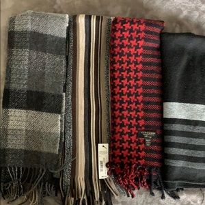Set of 4 men’s scarves